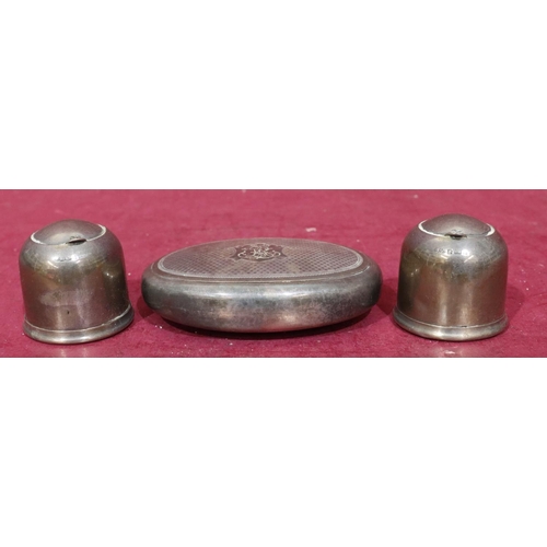 369 - A pair Birmingham silver circular inkwells with collapsible lids, 4.5cm high also an oval silver pla... 