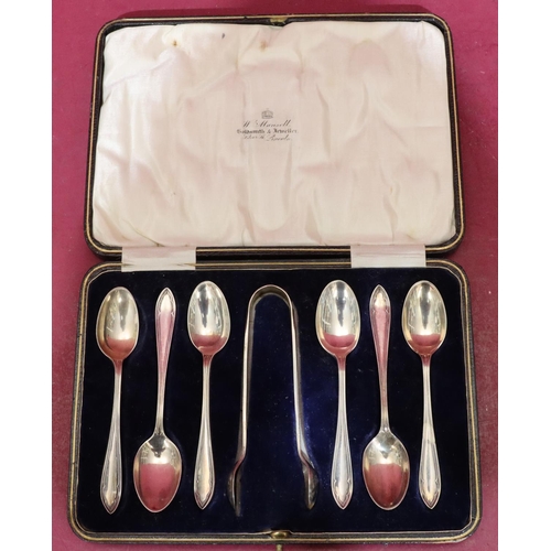 371 - A set of 6 Sheffield silver teaspoons and matching sugar tongs, 6.3oz