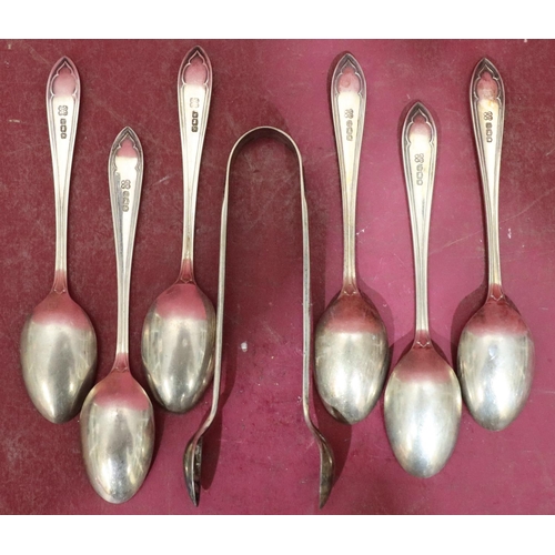 371 - A set of 6 Sheffield silver teaspoons and matching sugar tongs, 6.3oz