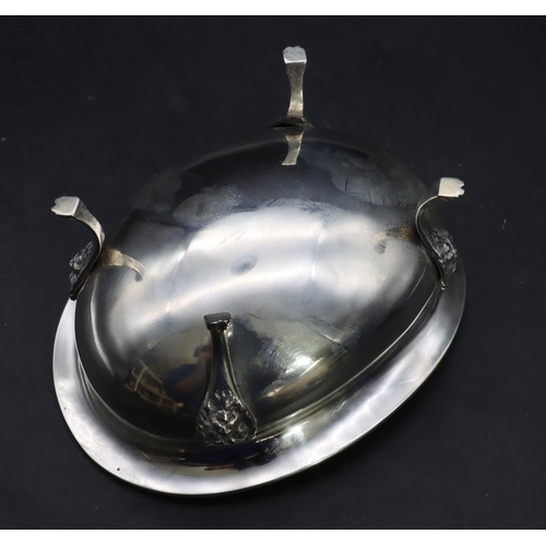 386 - A Continental 800 silver coloured metal oval sugar bowl with gadroon rim on 4 splayed lion head claw... 