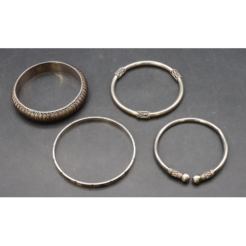 441 - A 925 silver bangle and 3 silver bangles, 68.9 grams (4)