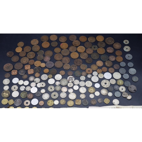 525 - A quantity of various Commonwealth and Continental coins etc.