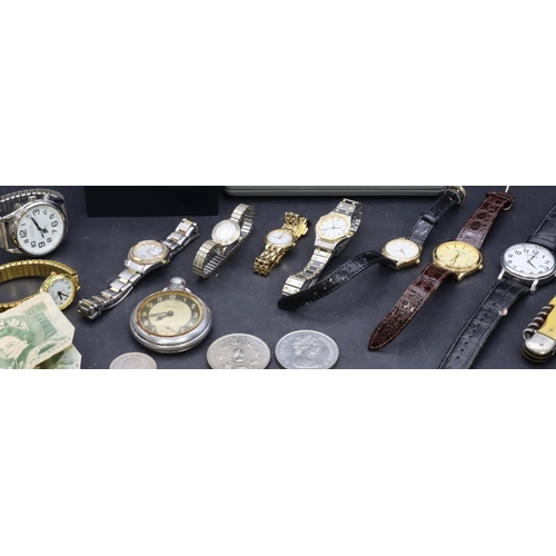 535 - An Ingersoll Triumph pocket watch, a Sekonda ladies' wristwatch and a quantity of various wristwatch... 