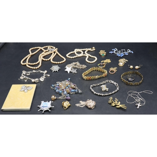 536 - A quantity of various costume and other jewellery