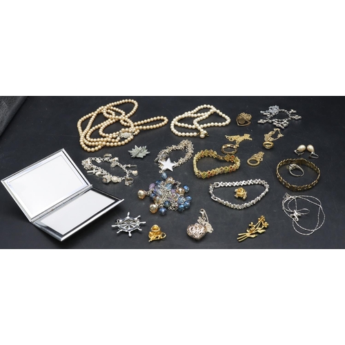 536 - A quantity of various costume and other jewellery