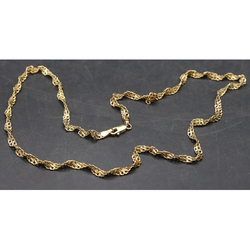 547 - A 9ct gold twist necklace, 50cm long, 3.6 grams