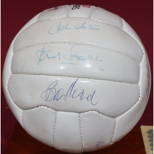 832 - A signed Manchester United European Cup Winner's Cup 25th Anniversary football, signed by George Bes... 