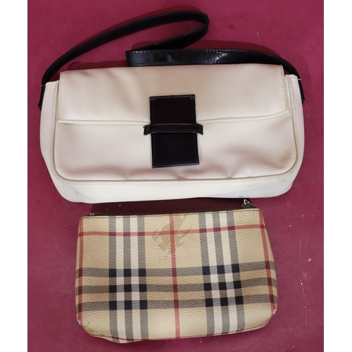 834 - A Burberry cosmetic bag and a Lancôme handbag (2)