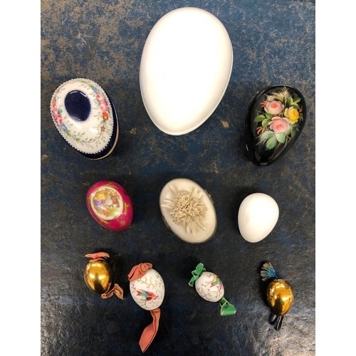 116 - 2 miniature Russian china painted eggs with cord and 9 various other Russian and Continental china e... 