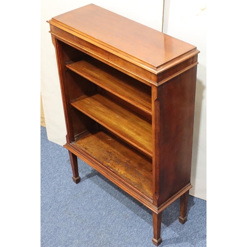 2018 - A mahogany open bookcase on square tapering legs, 76cm wide, 28cm deep, 111cm high. This Lot is not ... 