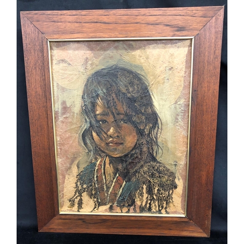 2071 - An oil on board portrait of a young girl, 29.5cm x 39.5cm, in wood frame.