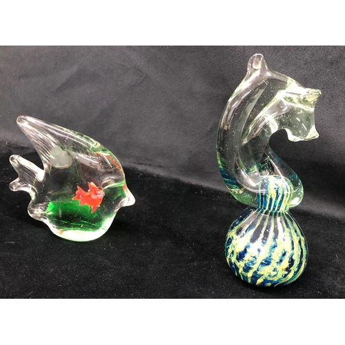 2085 - A glass Medina seahorse paperweight, a glass fish shaped paperweight, a boxed pair of HRH The Prince... 