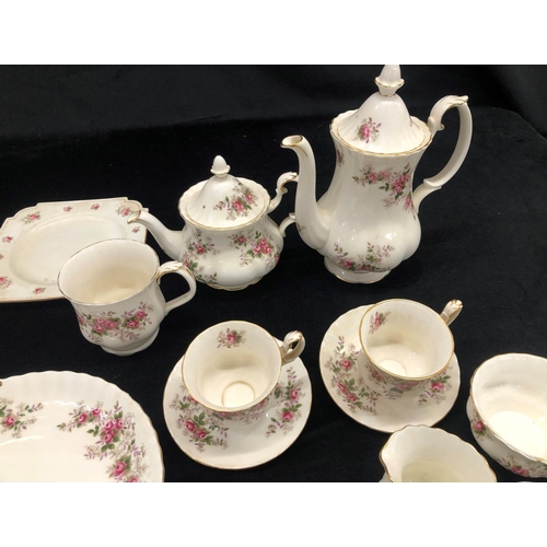 2097 - A Royal Albert Lavender Rose bone china part service, teapot, coffee pot, 2 cups and saucers, 1 larg... 