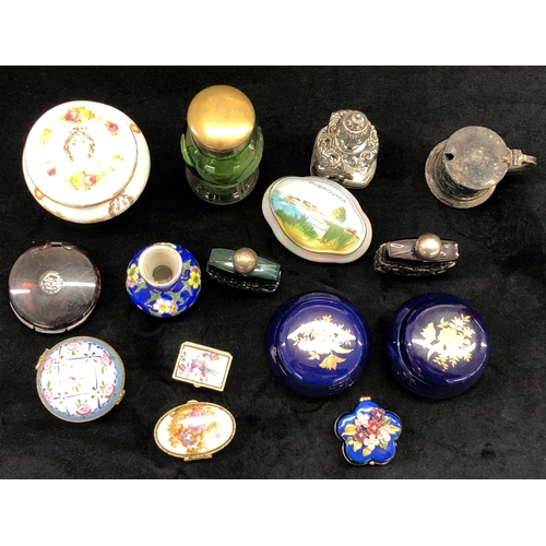 2101 - 3 small scent bottles, various trinket boxes etc.