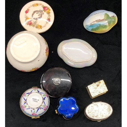 2101 - 3 small scent bottles, various trinket boxes etc.