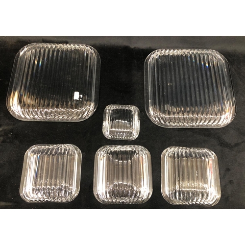 2211 - A set of square shaped ribbed glass serving dishes, 2 large, 24.5cm x 24.5cm, 3 medium 14cm x 14cm, ... 