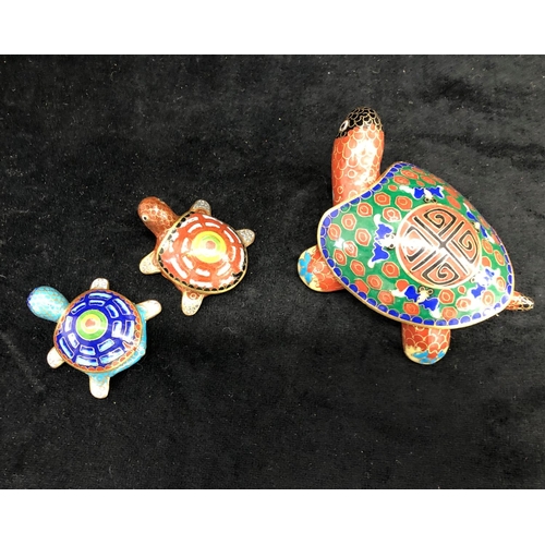 2259 - 3 Cloisonne enamel decorated tortoise trinket boxes in various sizes