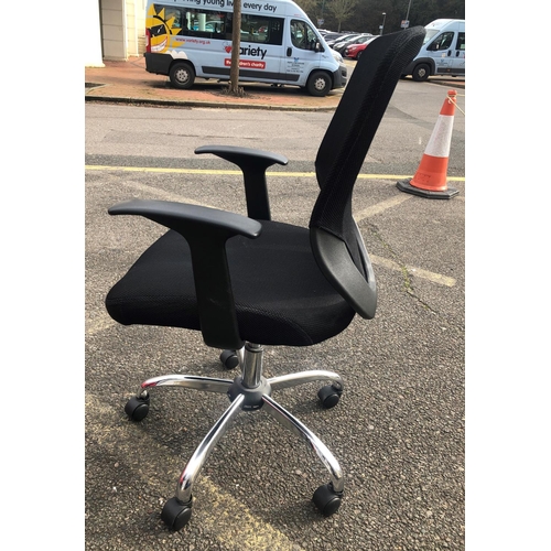 2309 - A black office chair on castors, 60cm wide, 65cm deep, 100cm high overall. This Lot is not held by P... 