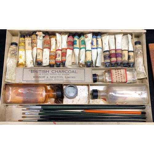 2186 - A boxed Windsor & Newton Ltd art set, used.