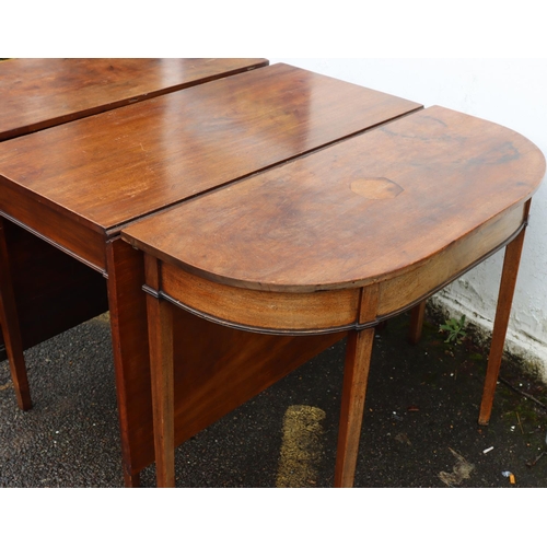 3082 - A George III mahogany D end dining table with drop leaf centre pedestal, on square tapering legs (1 ... 