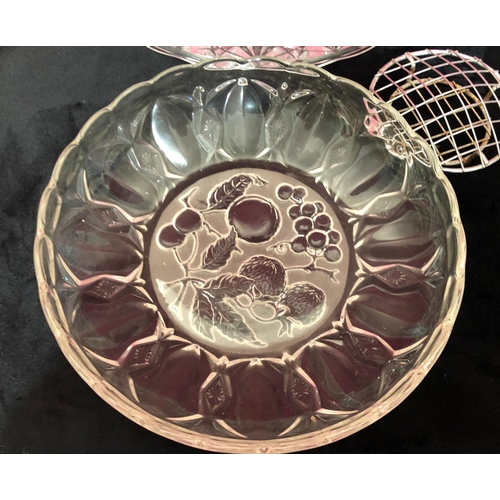 3104 - A cut glass cake stand, 32cm diameter, a cut glass trifle dish, top 18cm diameter, 15.5cm high (chip... 