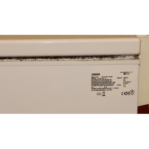 3114 - A Zanussi chest freezer model ZFC21410WE/BN1225, 81cm wide, 66.5cm deep, 87cm high. (This item is no... 