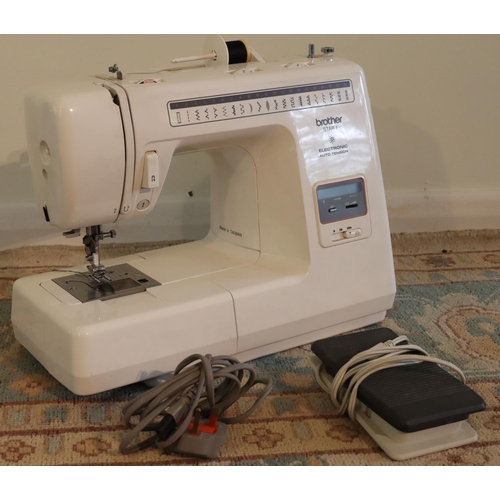 3117 - A Brother Star 1 Electronic Auto Tension sewing machine, model A31130543 with case,  cable and foot ... 