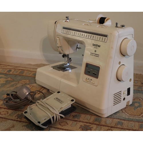 3117 - A Brother Star 1 Electronic Auto Tension sewing machine, model A31130543 with case,  cable and foot ... 