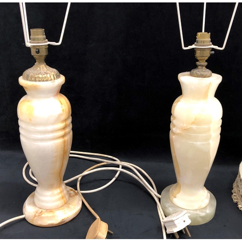 3318 - 2 onyx lamps with cream shades, lamps 40cm high to bulb fitting, 64cm overall including shade.