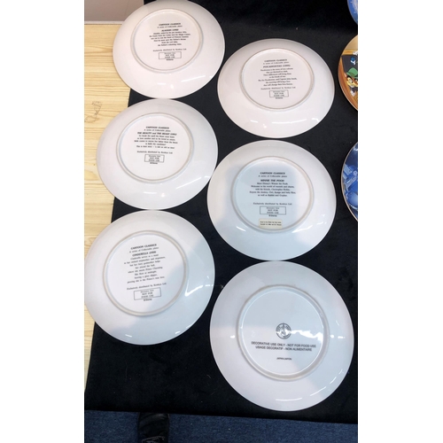 3329 - 22 various Disney plates, including The Bradford Exchange Share the Laughter 7225B, Cartoon Classics... 