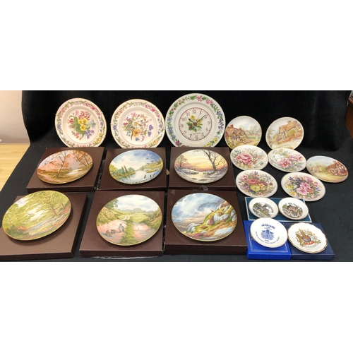 3335 - 6 Royal Doulton At Peace With Nature plates, all boxed, 2 RHS 