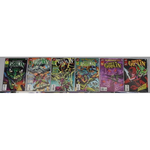 4004 - A set of 13 Marvel Spiderman comics 