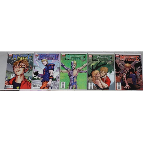 4036 - A set of 6 Marvel comics Iron Fist 2004, numbers 1 to 6, a set of 6 Marvel comics Livewires 2005, nu... 