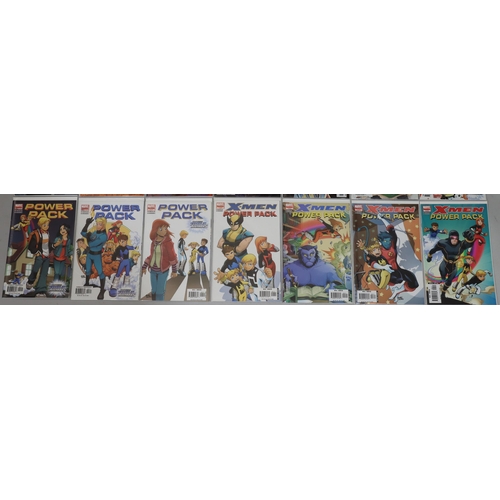 4042 - A set of 6 Marvel comics Powerless, Cherniss 2004, numbers 1 to 6, a set of 4 Marvel comics Power Pa... 