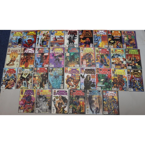 4056 - 32 Marvel comics 