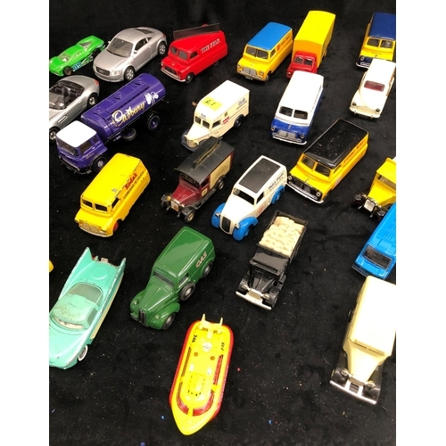 3285 - A quantity of various loose toy and model cars, including a Cadbury tanker, Beano van, Royal Automob... 