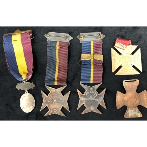 3289 - A Victorian Jubilee cross, another Victoria cross and 3 other medals (5).