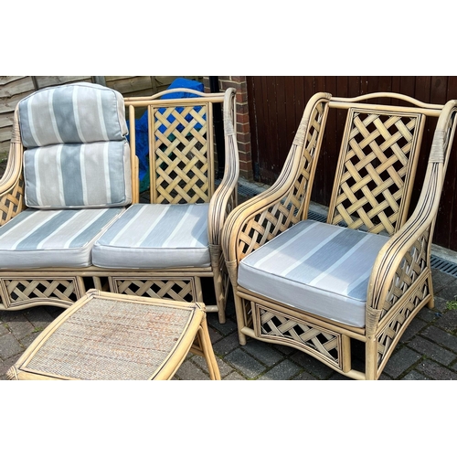 4001 - A set of modern bamboo conservatory furniture, 2-seater sofa, 2 chairs, 1 stool, 1 small table and c... 