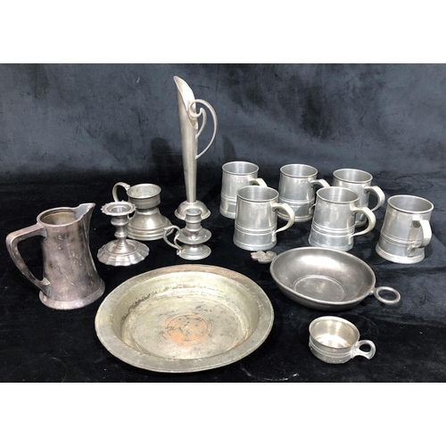 4053 - A set of 6 pewter half pint tankards, and a quantity of various other pewter items.