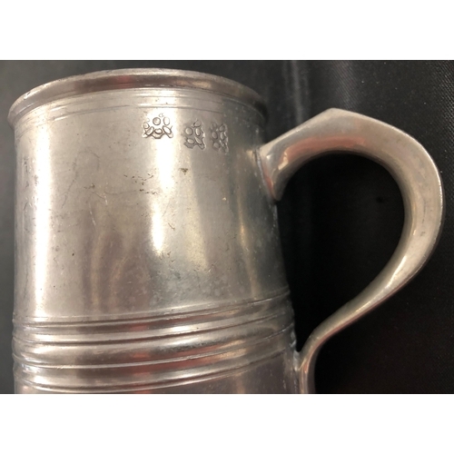 4053 - A set of 6 pewter half pint tankards, and a quantity of various other pewter items.