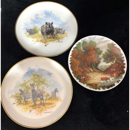 4056 - 2 limited edition Wedgwood The David Shepherd Wildlife Collection plates, Zebra and Rhinoceros, vari... 