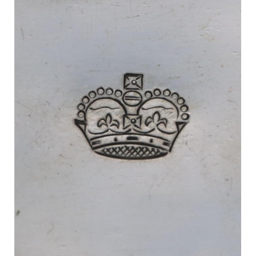 262 - A Birmingham silver small rectangular shaped dish on 4 splayed feet, 10.2cm wide, 1.5 oz