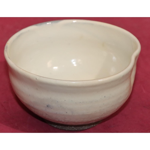 51 - 20th Century Kotahira part glazed round bowl, 13.2cm diameter, 7.5cm high