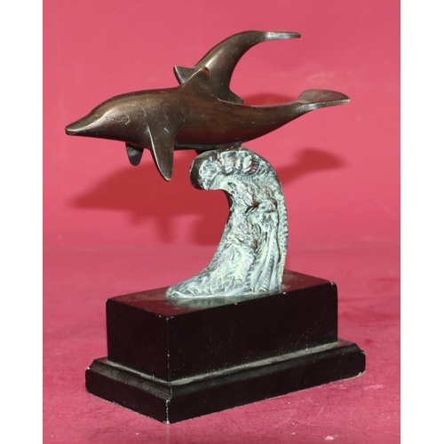 706 - A reproduction bronze group of 2 dolphins on black rectangular base, 19.5cm high