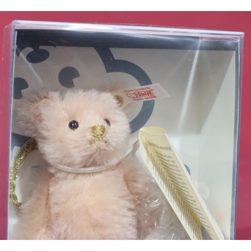 735 - A modern Steiff pink Lladro small teddy bear, 12cm high, boxed