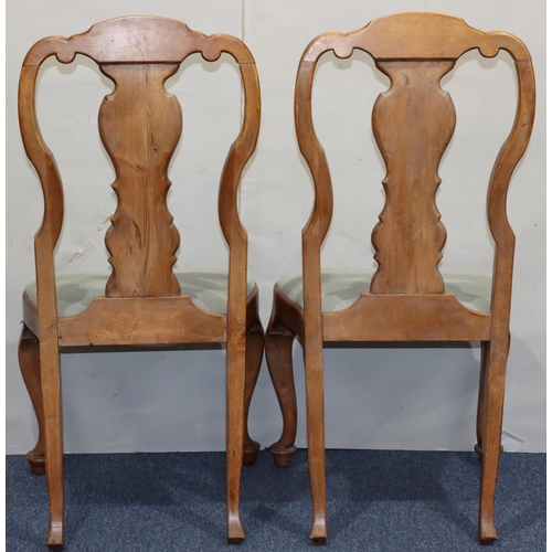 753 - A pair of walnut Queen Anne style single chairs with splat backs and inlaid star motifs, pale velvet... 