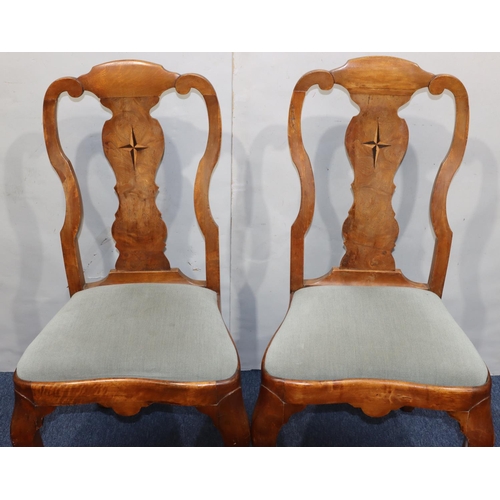 753 - A pair of walnut Queen Anne style single chairs with splat backs and inlaid star motifs, pale velvet... 