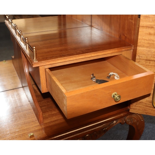 759 - A reproduction burr walnut cocktail cabinet with glass top, 2 panel doors on cabriole legs, 95cm wid... 