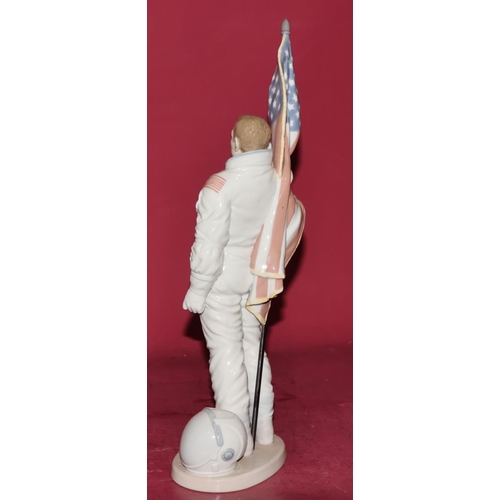 87 - A large Lladro figure of a USA Astronaut 