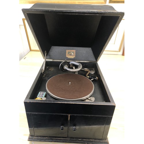 4264 - His Masters Voice Model 109 Gramophone in black painted wood case, with winder and spare needles (wo... 